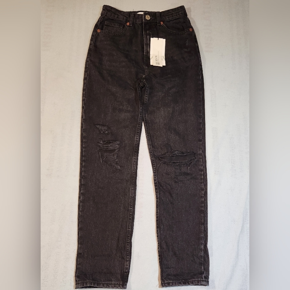 Zara Classic Mom Fit High-Rise Ankle  Length Destroyed Women's Jeans Black Sz.2